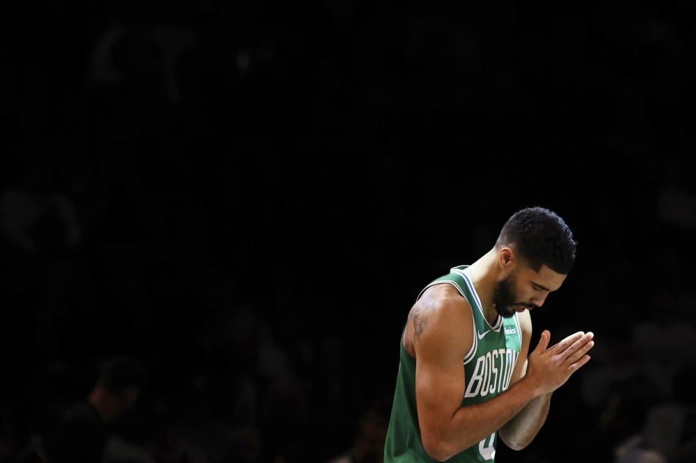 激烈竞逐中 激烈竞逐中